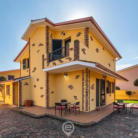 Villa Monica *